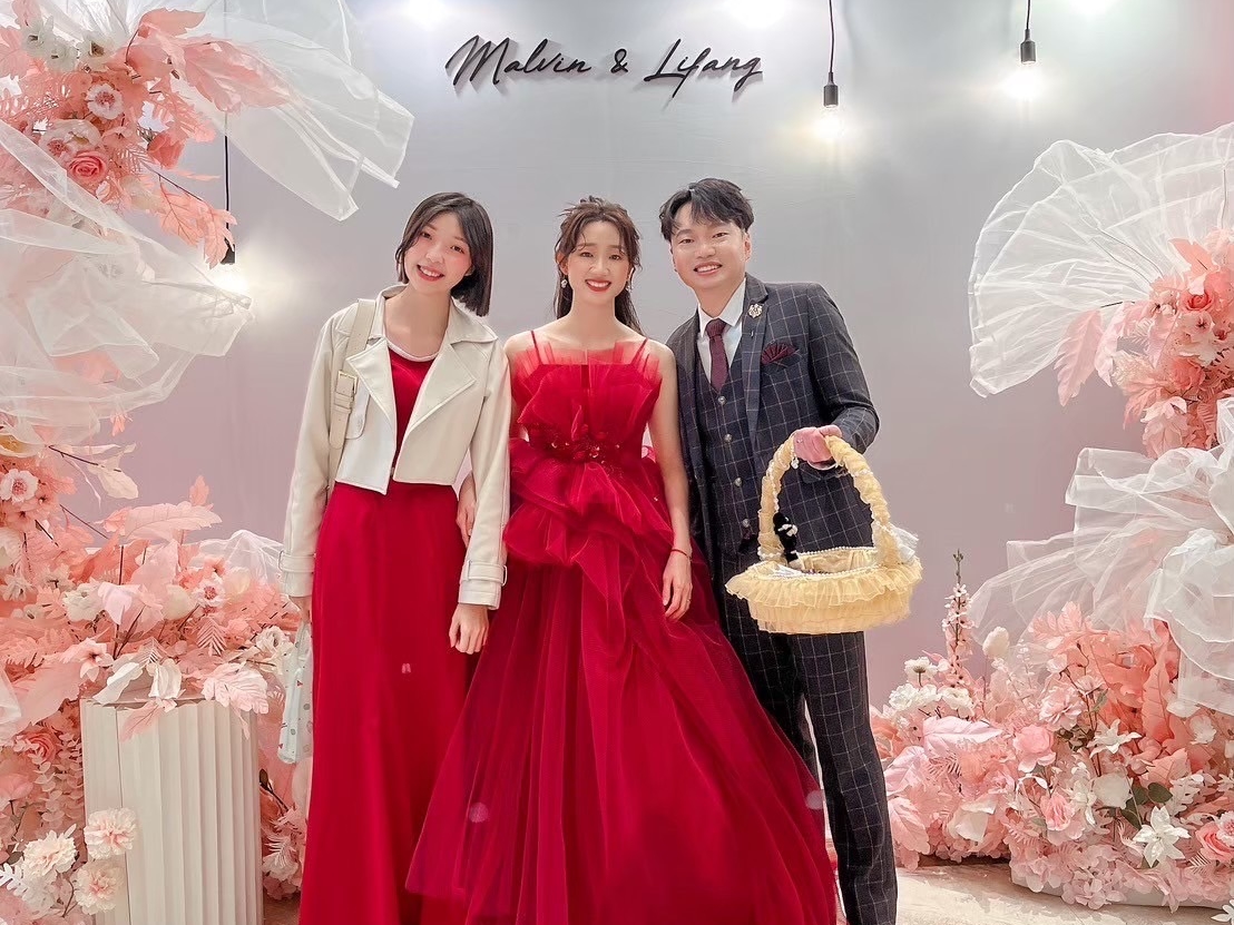 婚禮主持人 ANNIE 現場主持形象照 2