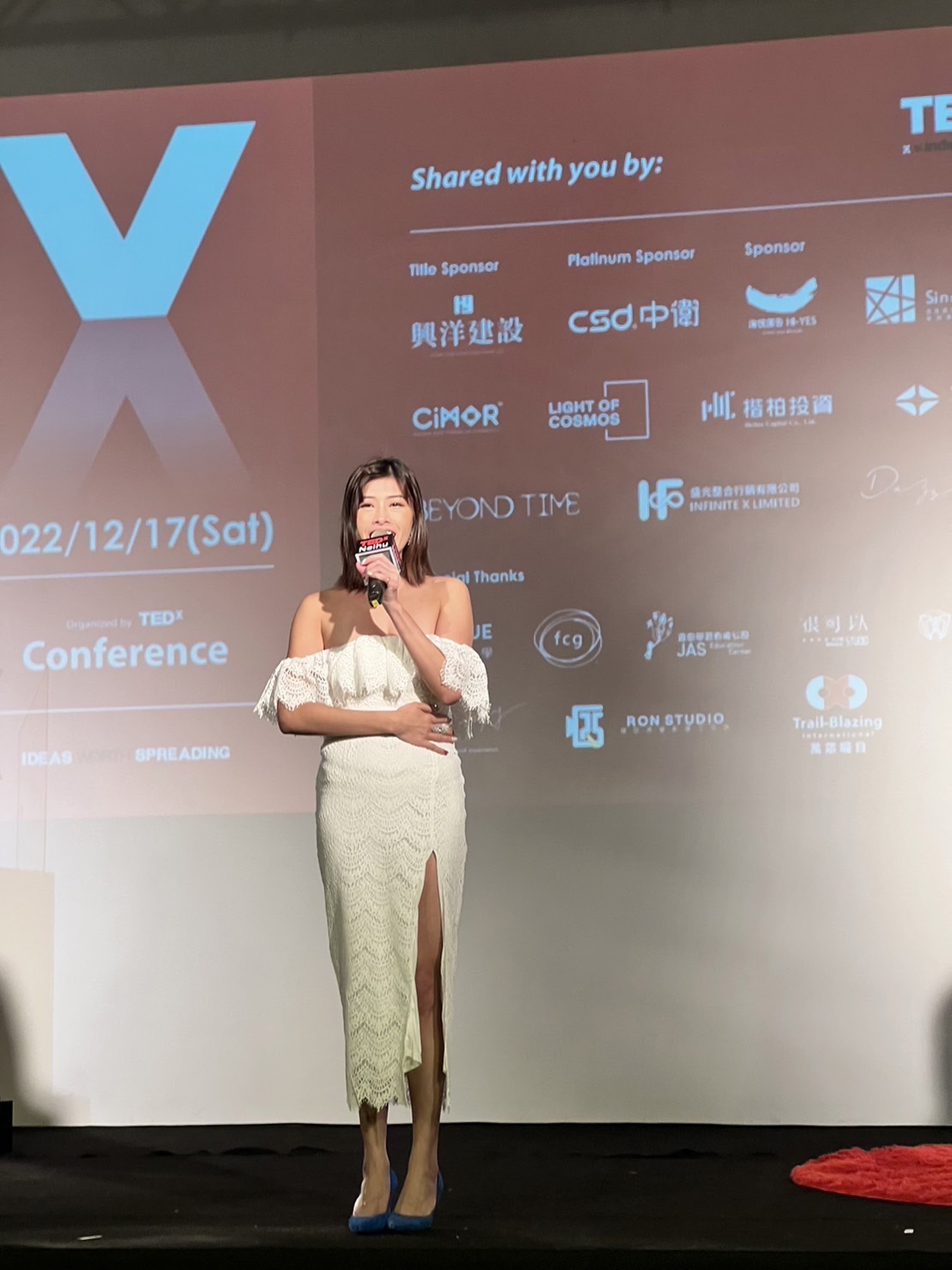 婚禮主持人 YUKI 現場主持形象照 2